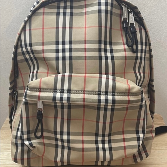 Unisex Burberry Vintage Check Nylon Backpack - Picture 6 of 16